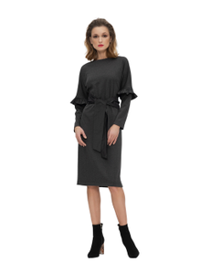 Dress with one-piece sleeves trimmed with a small taffeta flounce. A taffeta belt is inserted into the side seams, which can be tied in various interesting ways.