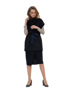 Loose vest with lining, fitted with a ribbon at the waist. One-piece sleeve, collar — soft stand with a metal zipper.